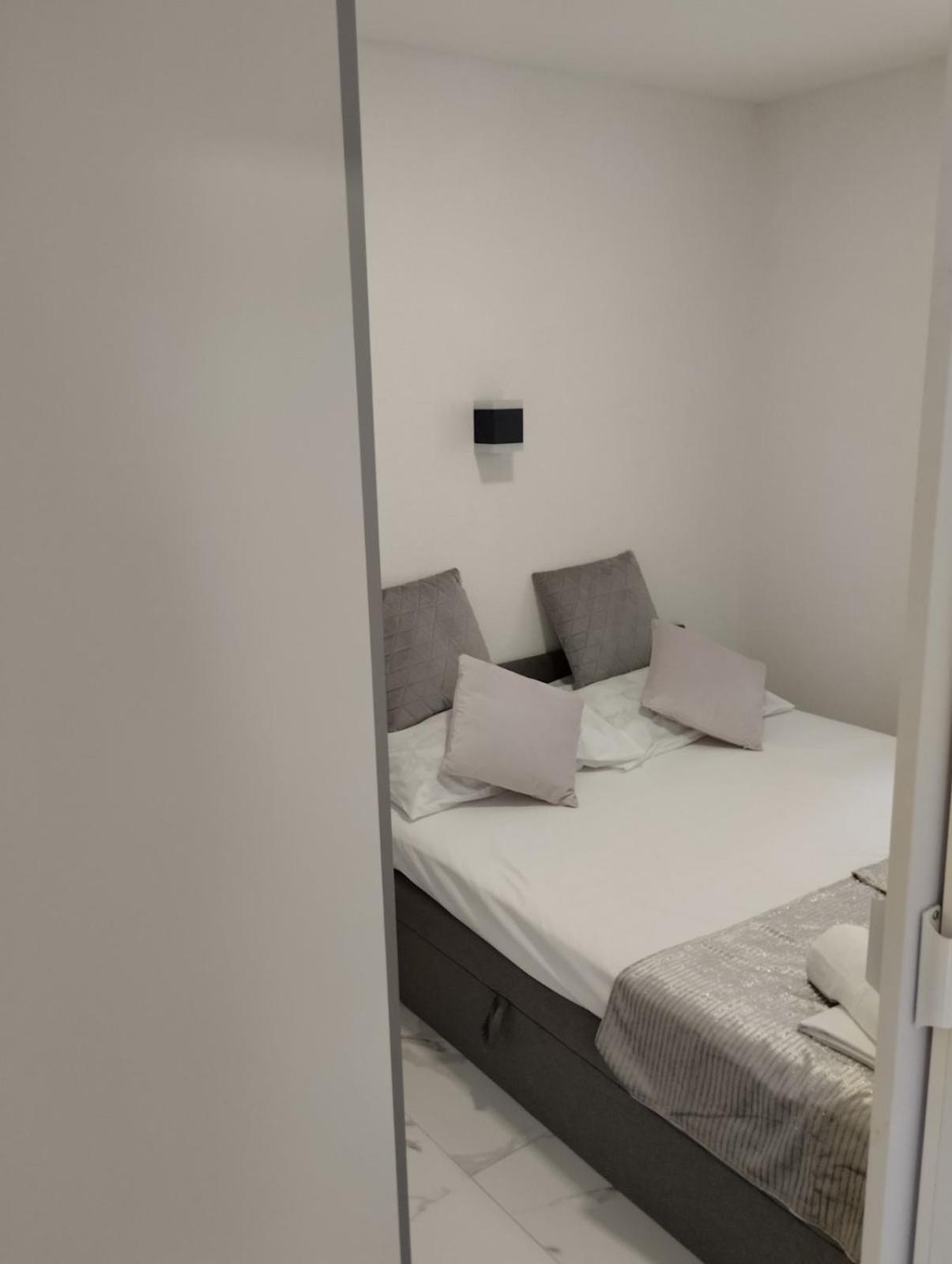 Apartment Sun Vir Kamer foto