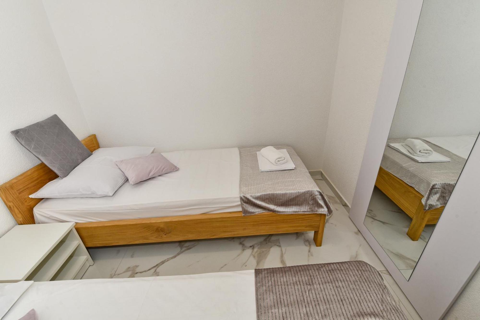 Apartment Sun Vir Kamer foto